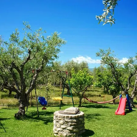 Daire Petros Garden ηouse *