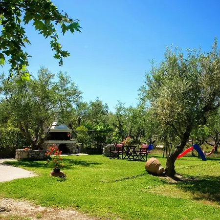 Petros Garden ηouse Apartment Gaitani